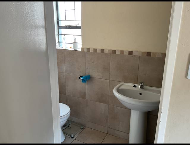 3 BEDROOM FREESTANDING FOR SALE IN KOSMOSDAL